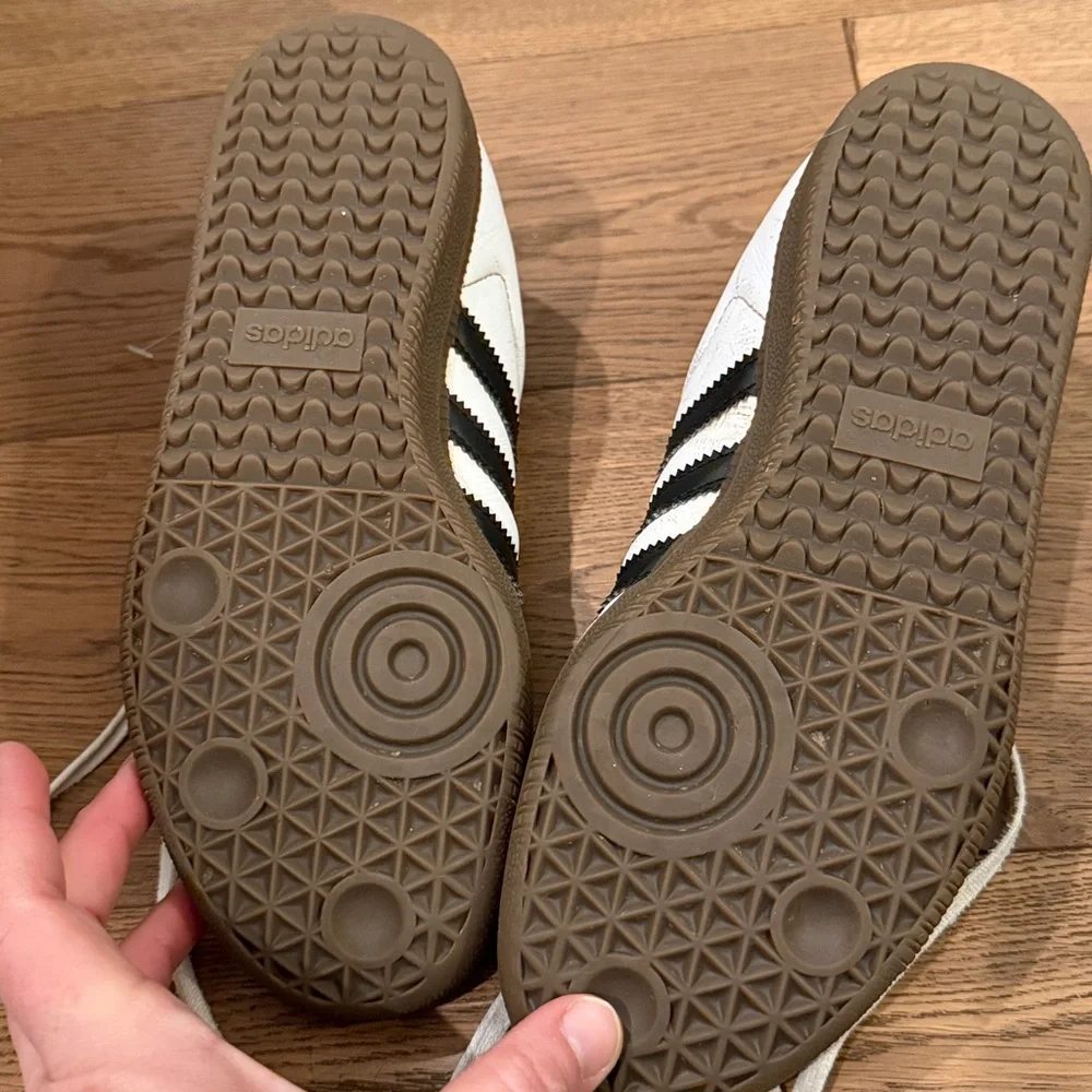 Adidas White and Black Classic samba Sneakers - Picture 5 of 8